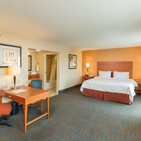 Hampton By Hilton Queretaro Tecnologico Hotel Екстериор снимка