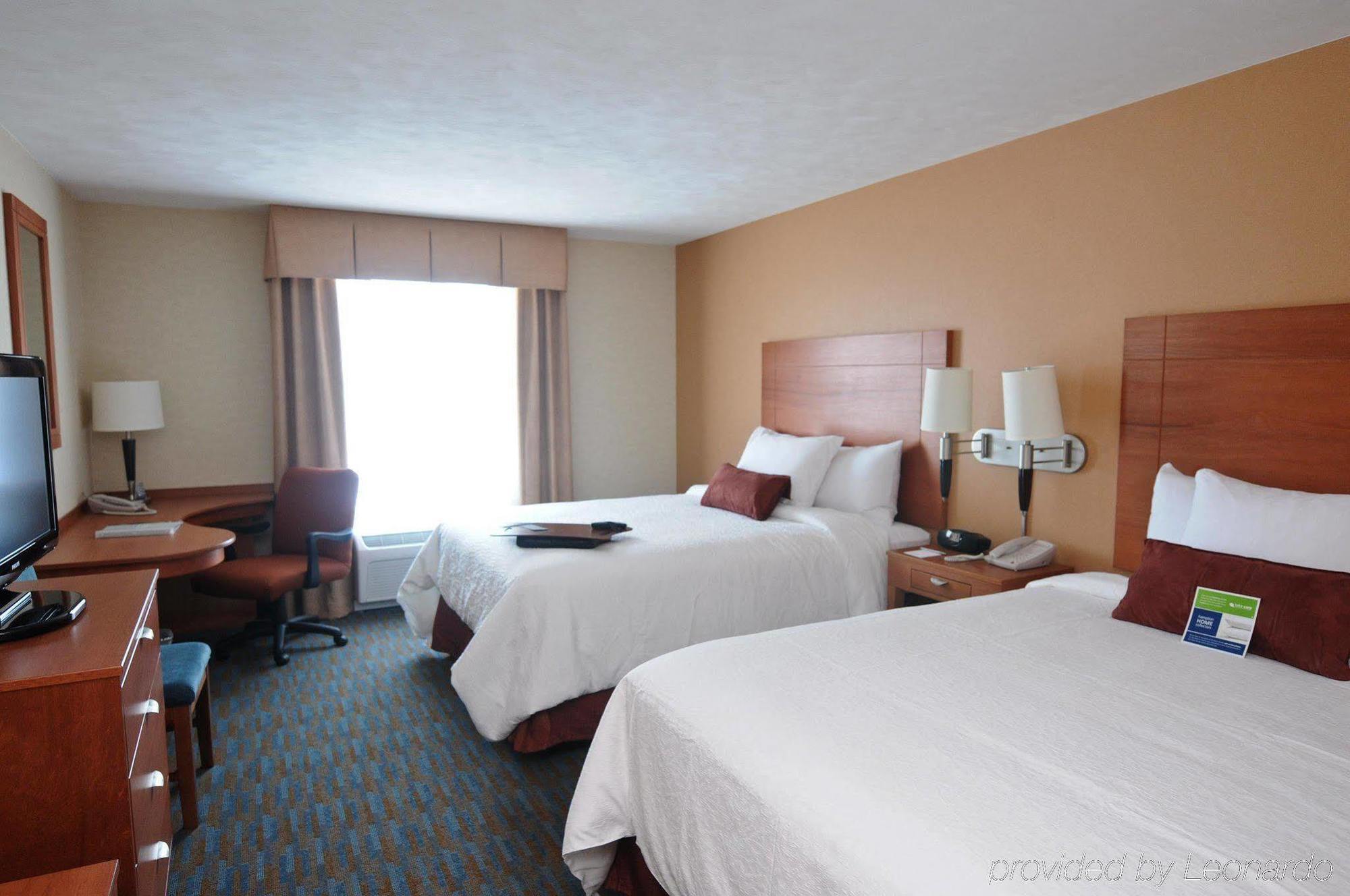 Hampton By Hilton Queretaro Tecnologico Hotel Стая снимка